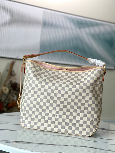 EH - Louis Vuitton Women Bags - 932 on Sale